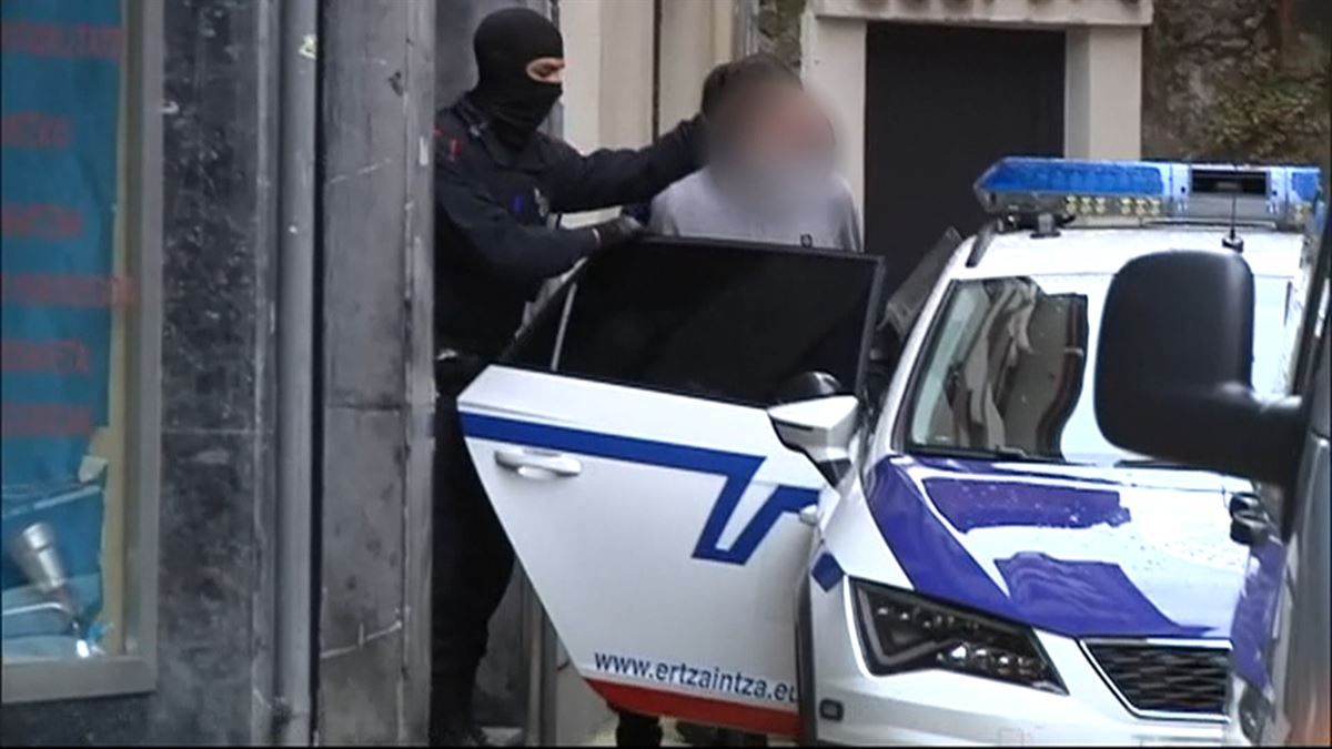 Detenciones en Lekeitio. Imagen: EITB Media