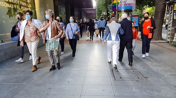 Varias personas en Bilbao. 