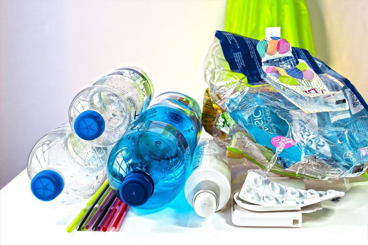 Residuos de plástico. Foto: Pixabay.