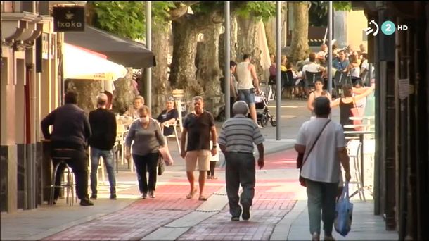 Gente paseando por la calle