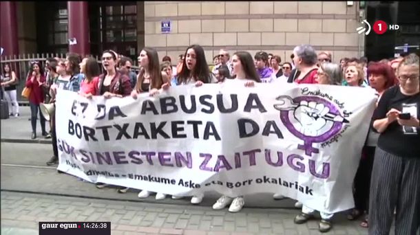 Emakumeen manifestazioa. EITB Mediaren bideo batetik ateratako irudia.