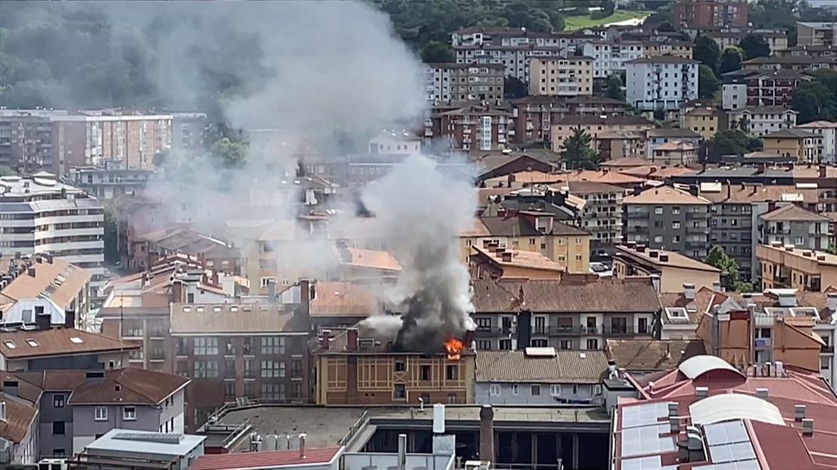 Incendio en Errenteria. Imagen: EITB Media