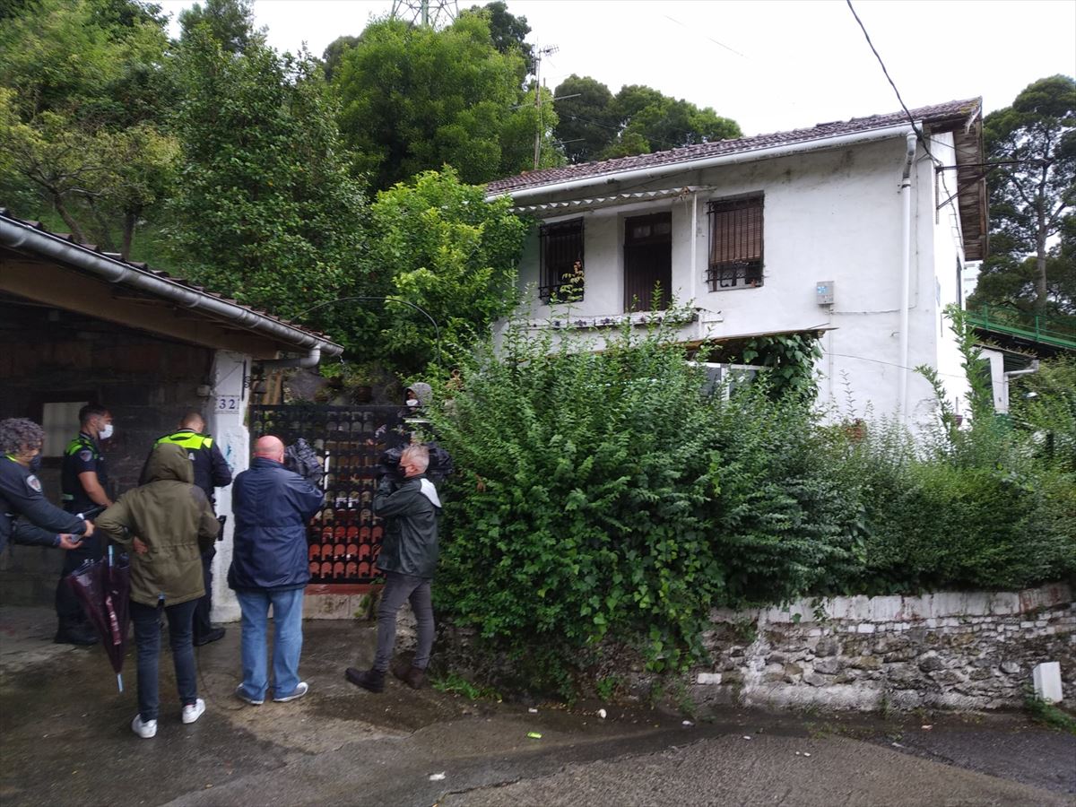 La vivienda ocupada en el Valle de Trápaga. Foto: EITB Media.