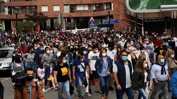 Manifestazioa Trapagaranen. Irudia: Itxaso Amezaga