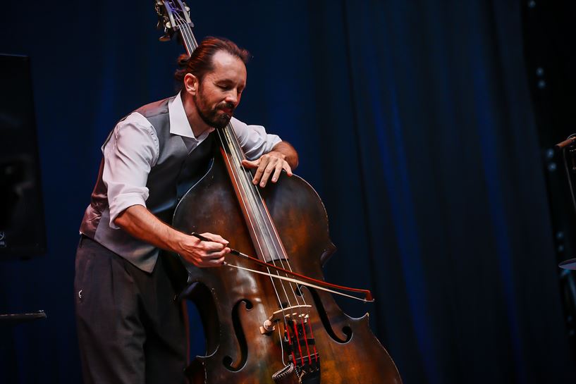  Jazz Vitoria 15 de julio, concierto de Pablo M. Caminero Trio en el Iradier Arena . Pablo M. Caminero, contrabajo. Foto: EITB Media