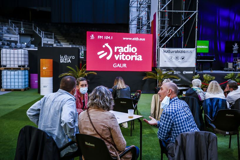  Jazz Vitoria 15 de julio, concierto del Thumberscrew Trio en el Iradier Arena. Publico Foto: EITB Media