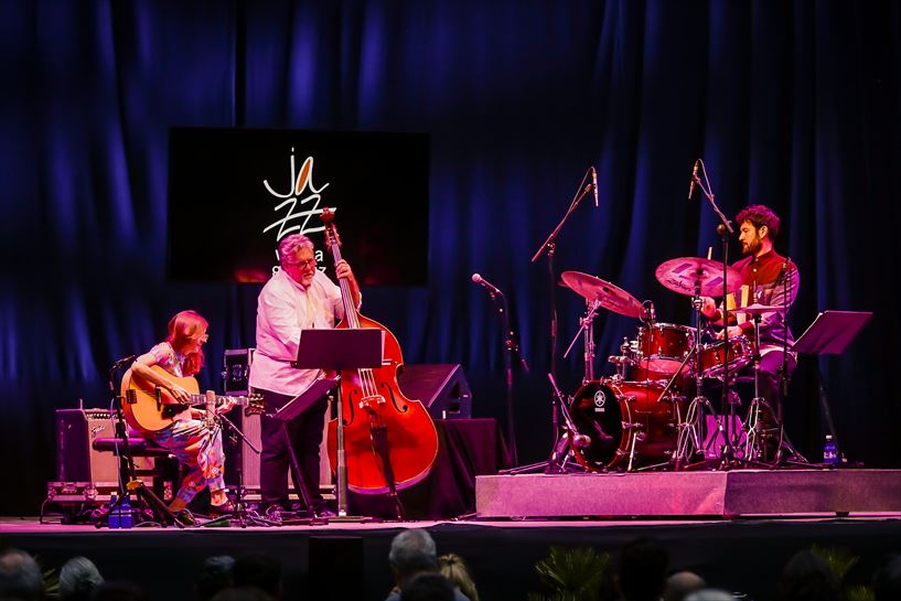 Concierto del Thumberscrew Trio en el Iradier Arena. 