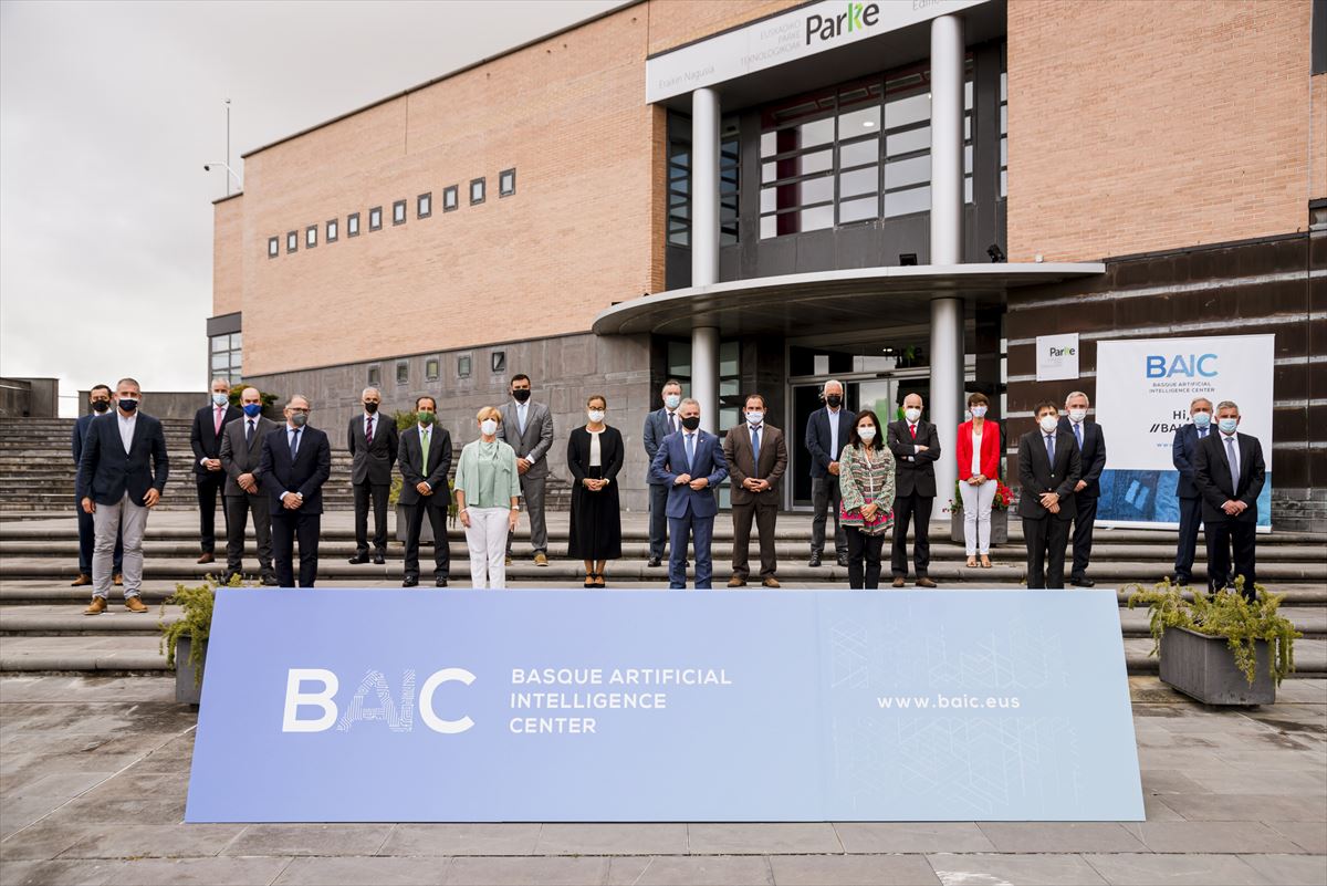 Acto de constitución del BAIC, hoy en Miñano. 