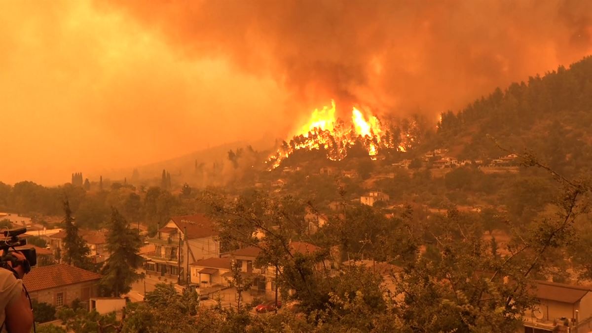Los incendios siguen asolando a los países del mediterráneo. Foto: EFE