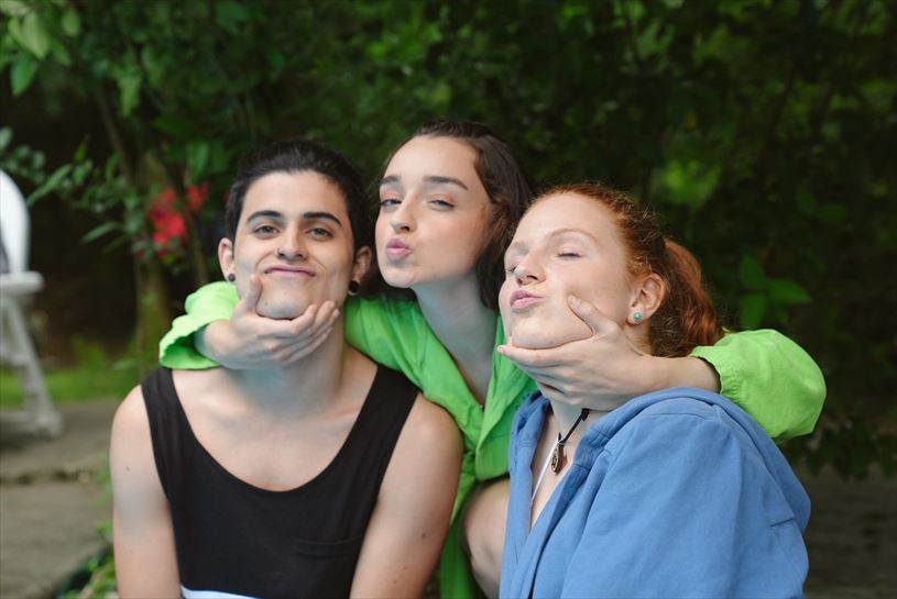 "Go!azen 8.0" telesailaren grabaketa: Unax (Iñaki Mujika), Iraia (Malen Azpirotz) eta Zuri (Maria Redondo)