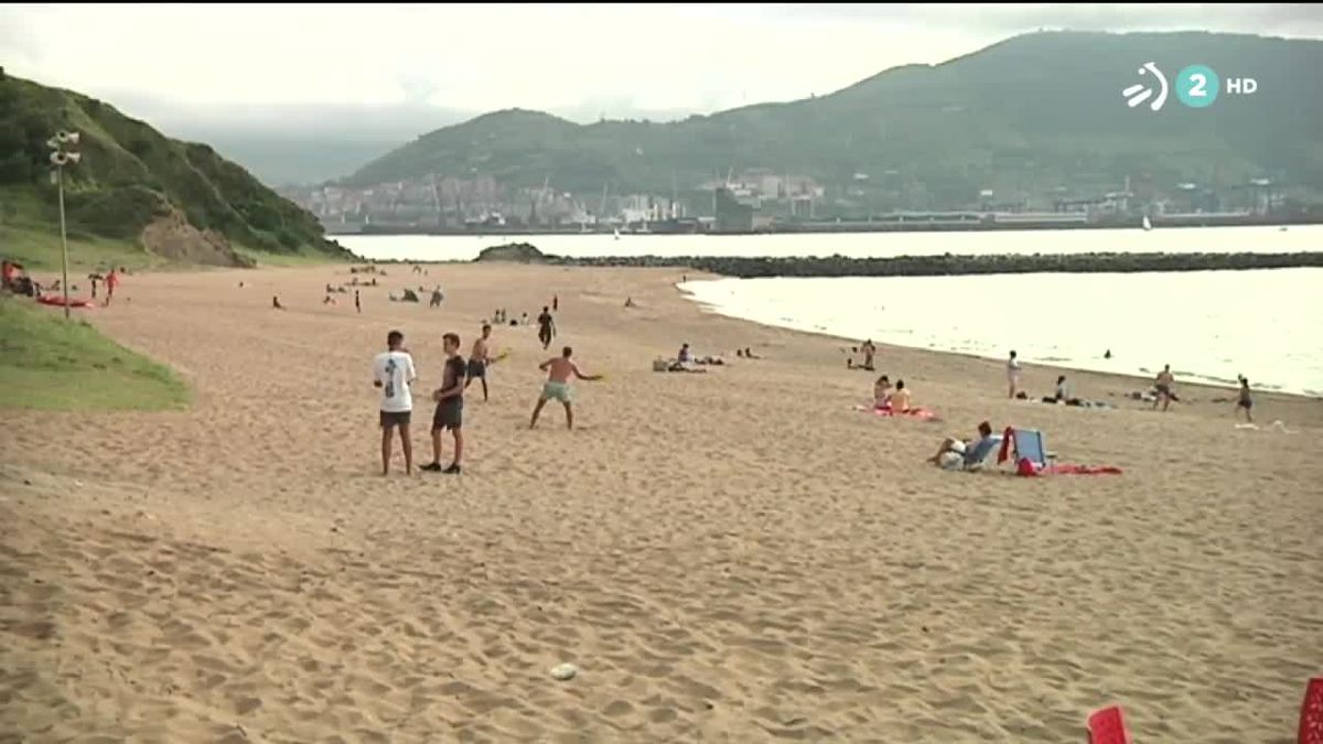 Playa de Getxo. Imagen obtenida de un vídeo de EITB Media.