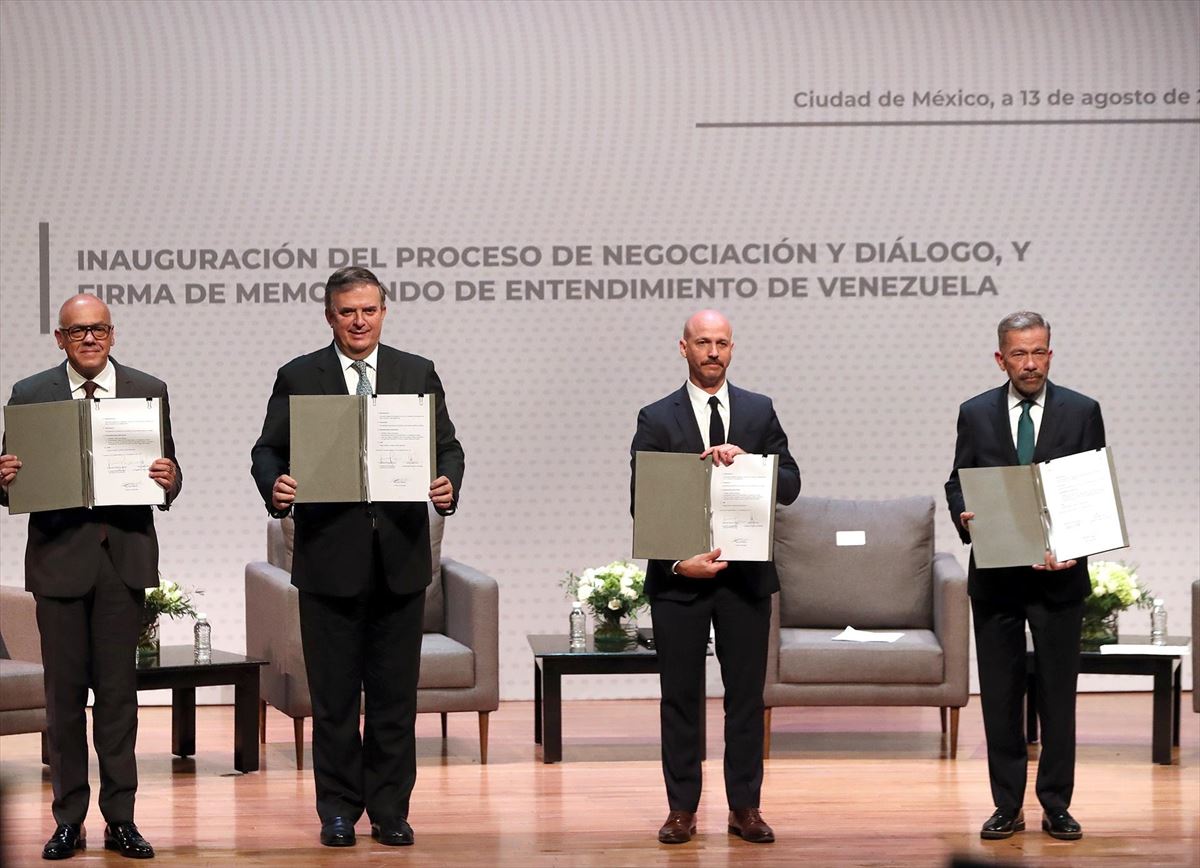 Inauguración del proceso de negociación y diálogo en Ciudad de México