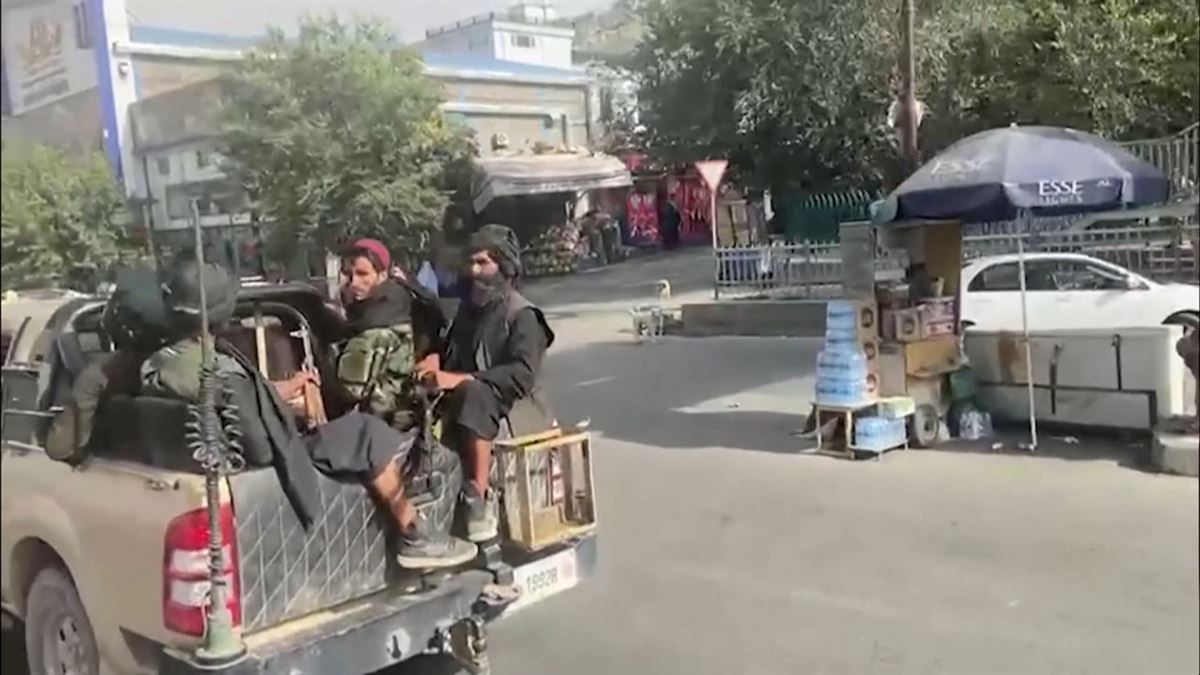 Talibanak Kabulen. Irudia: Agentziak