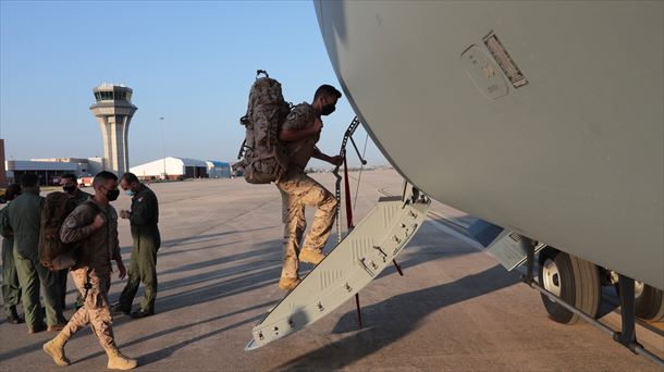 El primer avión español a la espera en Dubái pone rumbo a Kabul.