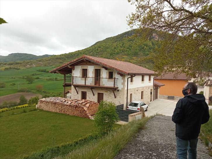 El Valle de Arana desde la Ermita ELizamendi de Kontrasta. Foto: EITB Media