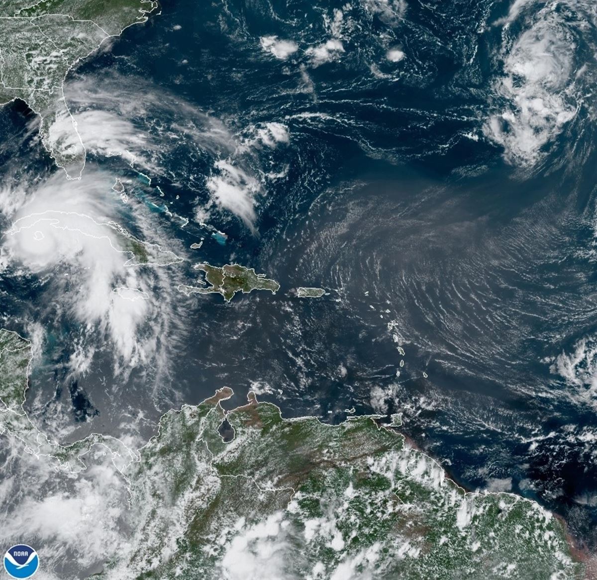 'Ida' se convierte en un huracán de categoría 4, a pocas horas de llegar a Luisiana. Foto: EFE