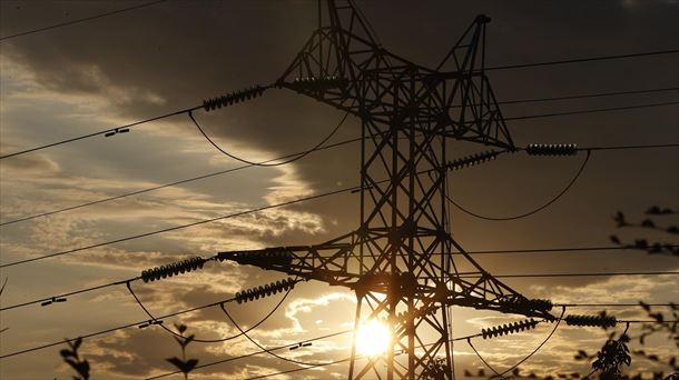 Una torre eléctrica. Foto: EFE