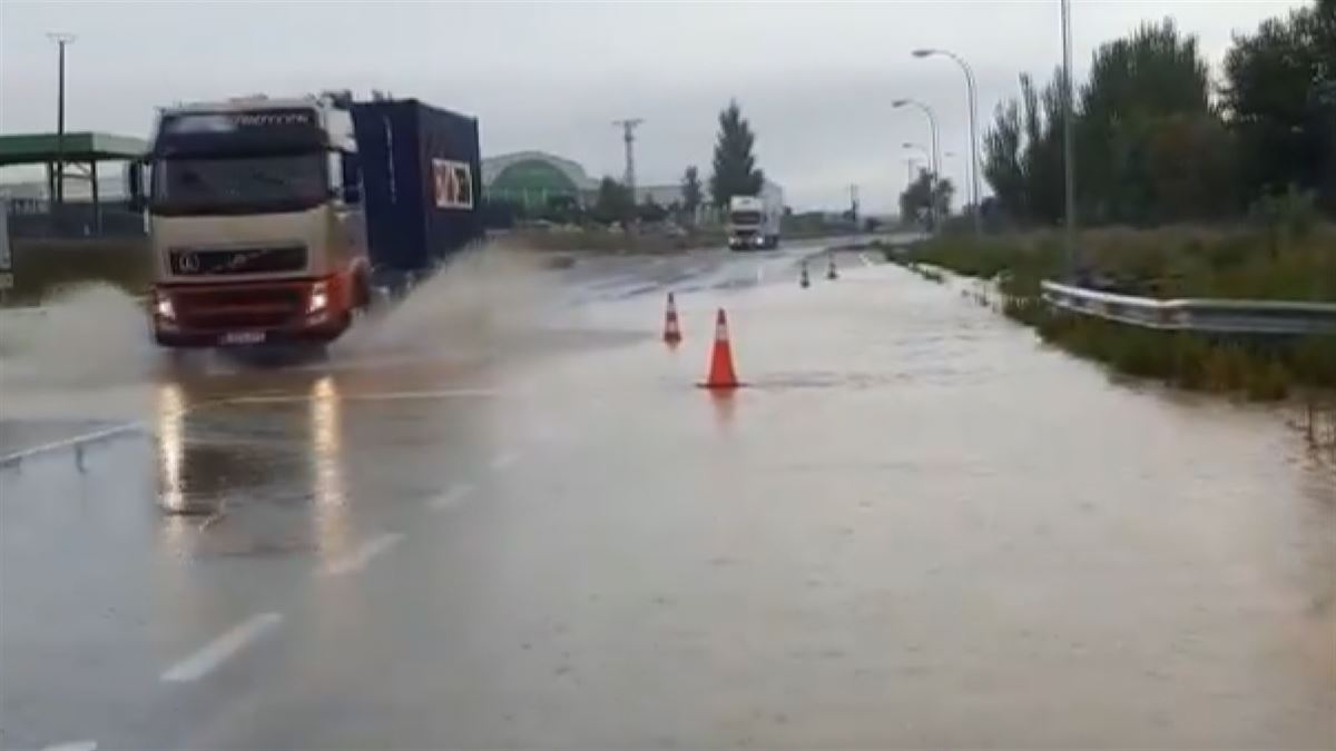 Las lluvias causan inundaciones en varias zonas del sur de Navarra
