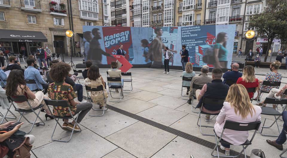 Presentación de la nueva programación.