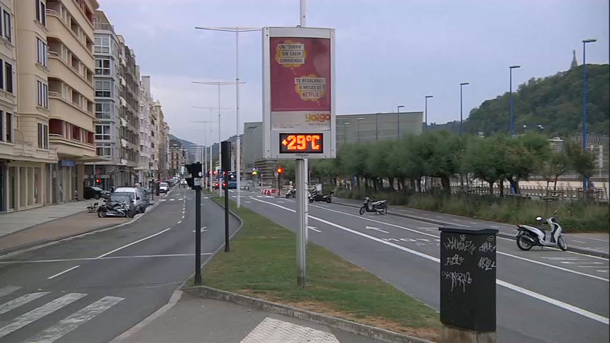Las altas temperaturas han marcado el día y la noche, también en Bilbao. Foto: EITB MEDIA.