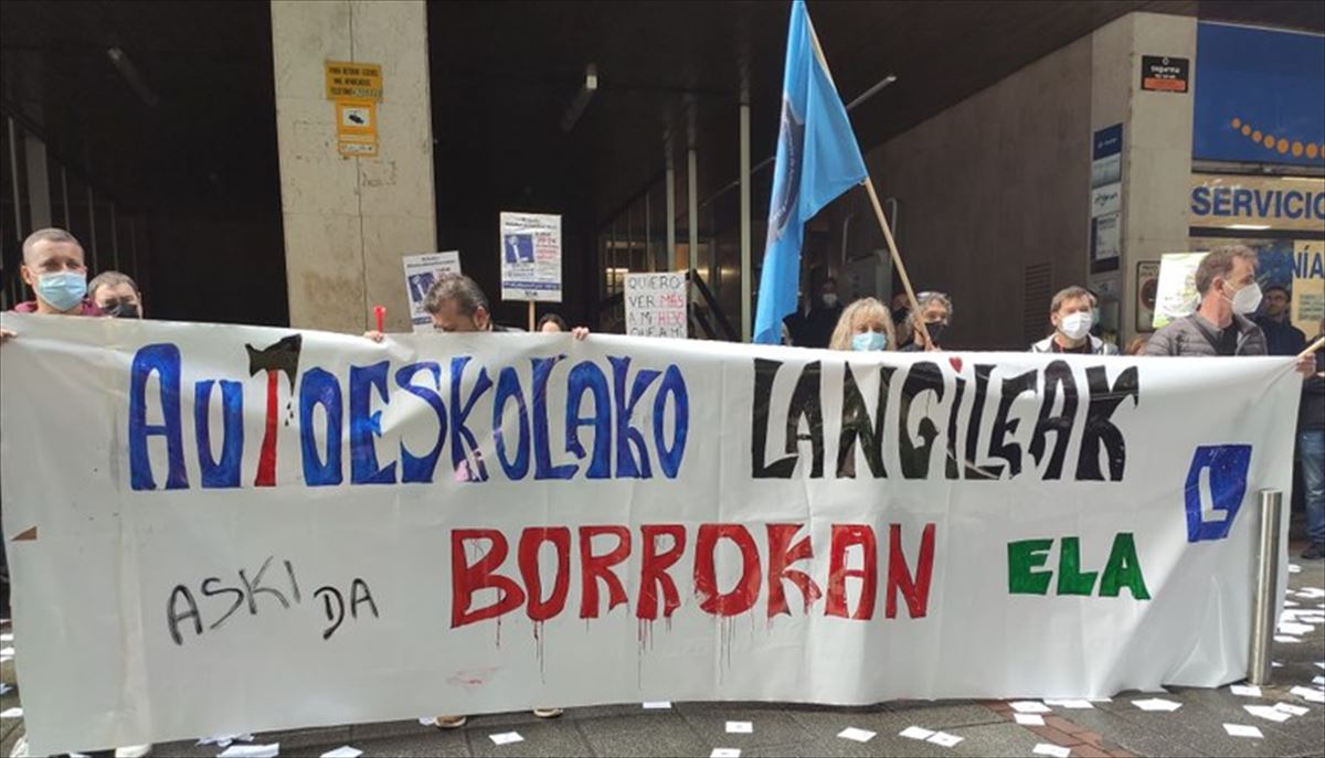 Huelga en el sector de las autoescuelas de Bizkaia
