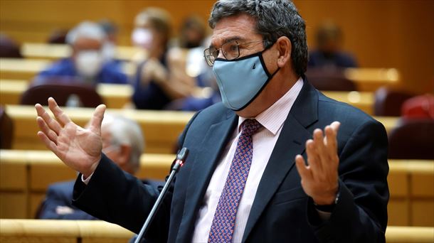 El ministro José Luis Escrivá en una sesión en el Senado. Foto: EFE