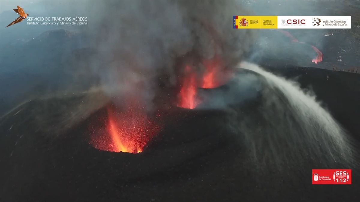 Palmako Cumbre Vieja sumendiaren erupzioa. Argazkia: Efe