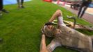 El llanto incontrolable del ganador Colbrelli y un Van der Poel abatido, en la meta de la París-Roubaix