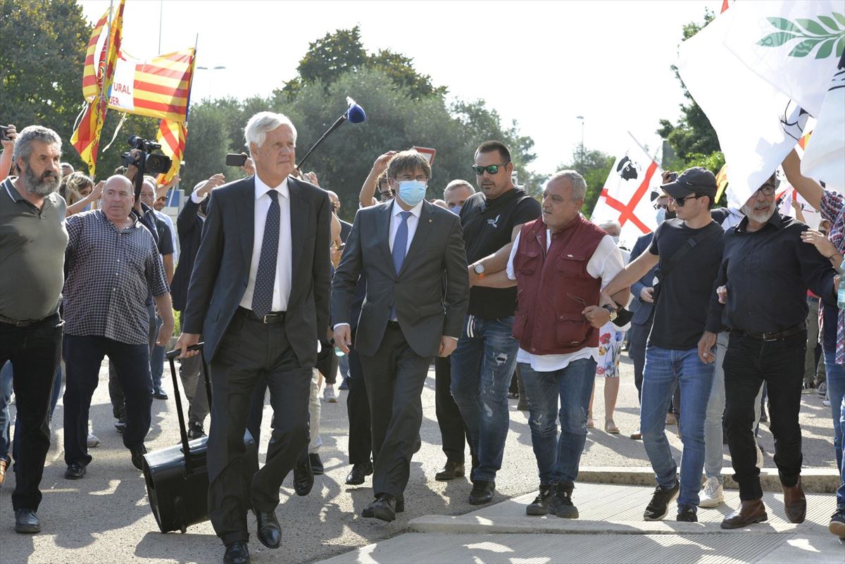 Carles Puigdemont Kataluniako presidente ohia Sassarin (Sarnidia, Italia). Argazkia: EFE
