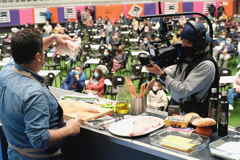 Ander González, en el Gastroshow, en Iradier Arena. (Foto: EITB Media)