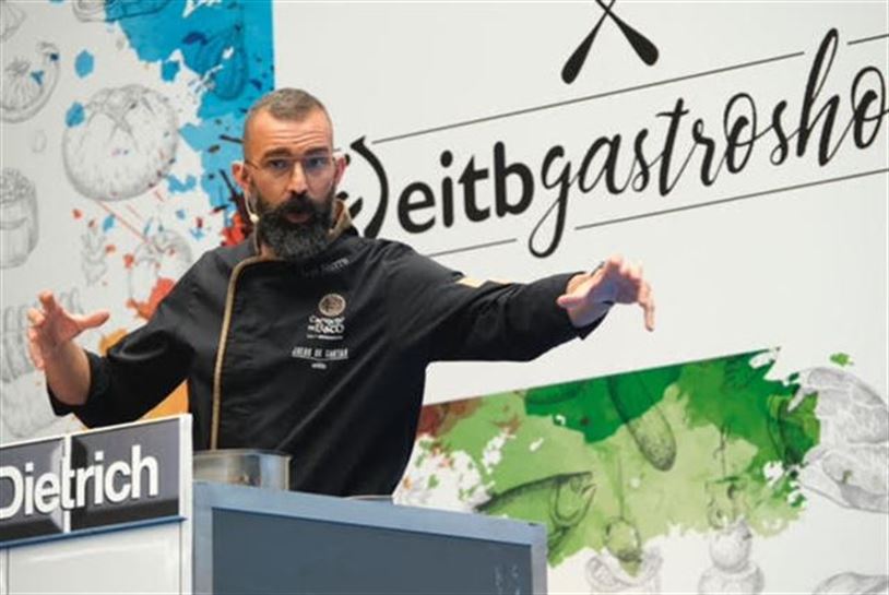 Javi Sierra, en el Gastroshow, en Iradier Arena. (Foto: EITB Media)