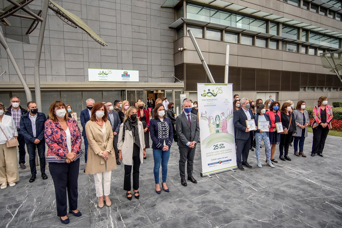 Acto por el 25 aniversario del Servicio Vasco de Mediación Familiar en Bilbao. Foto: Efe
