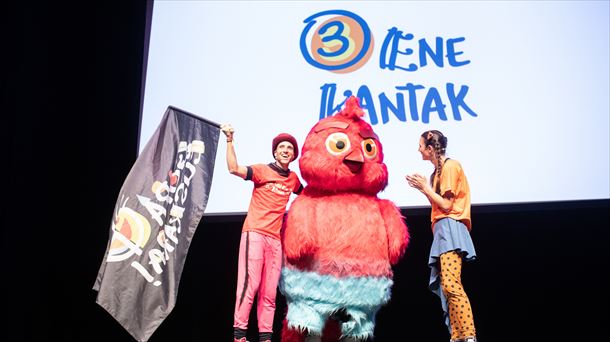 3 kluba eta 3 Ene Kantak Kursaalen. (Irudia: EITB Media)