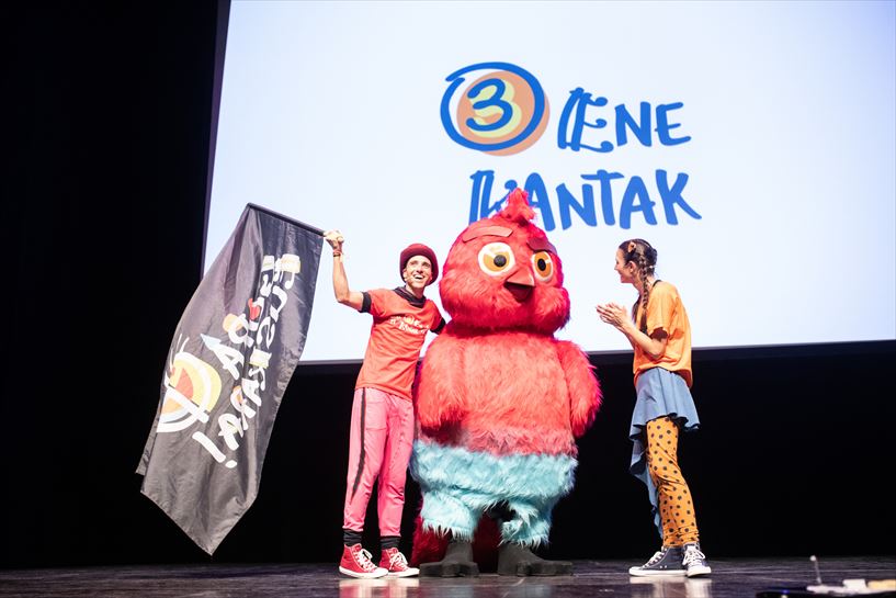 3 kluba eta 3 Ene Kantak Kursaalen. (Irudia: EITB Media)