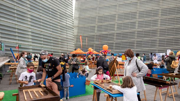 3 kluba eta 3 Ene Kantak Kursaalen. (Irudia: EITB Media)