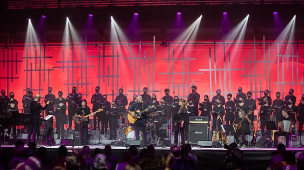 Euskal musikariak 'Oholtzan', Tabakaleran. (Irudia: EITB Media)