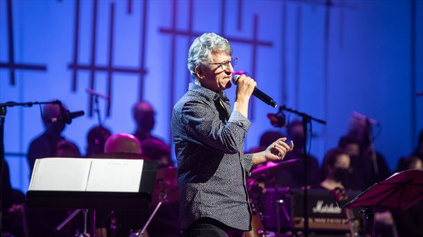 Euskal musikariak 'Oholtzan', Tabakaleran. (Irudia: EITB Media)