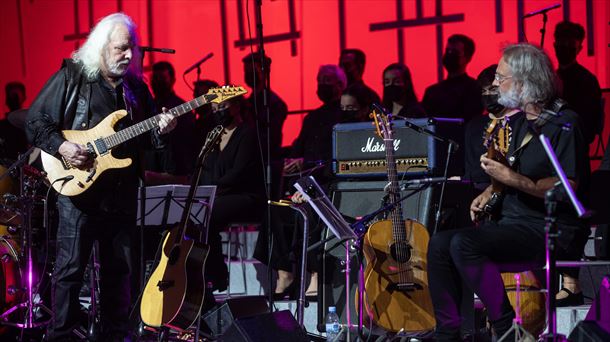 Euskal musikariak 'Oholtzan', Tabakaleran. (Irudia: EITB Media)