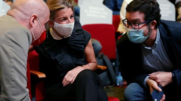 Sordo, Díaz y Pérez conversan durante el Congreso del sindicado CCOO, hoy en Madrid. Foto: EFE. 