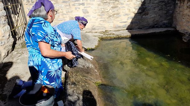 Homenaje a las mujeres lavanderas en el concejo de Argomaniz