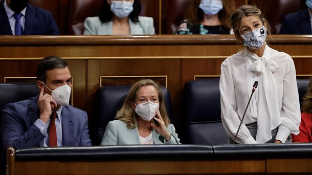 Sánchez, Calviño y Díaz, en el Congreso. 