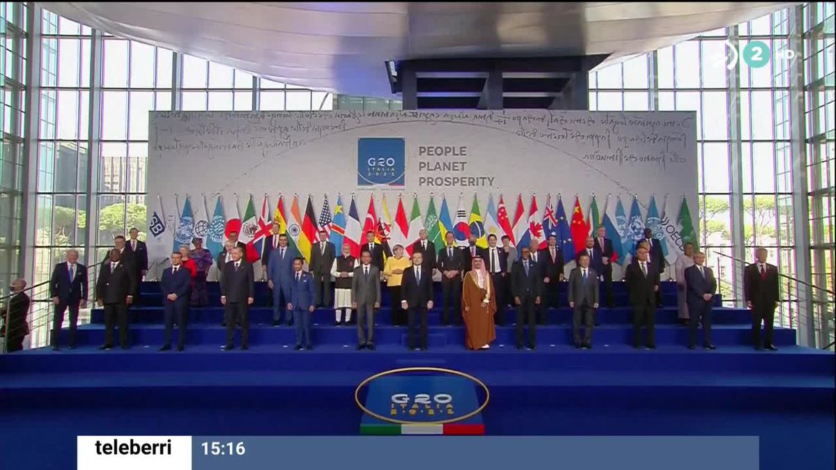 Líderes en la cumbre del G20, en Roma. Imagen obtenida de un vídeo de EITB Media.