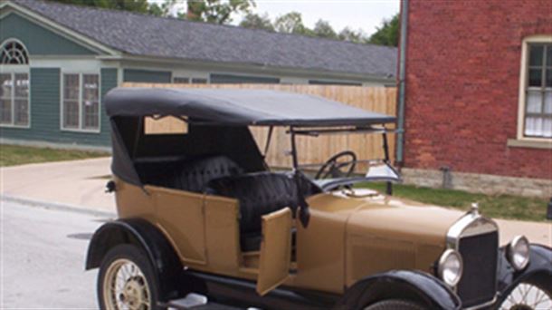 El famoso Ford T, el primer coche popular en Estados Unidos. Wikipedia