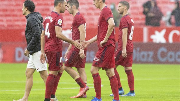 Osasuna pierde su primer partido fuera de casa ante el Sevilla (vía @CAOsasuna)