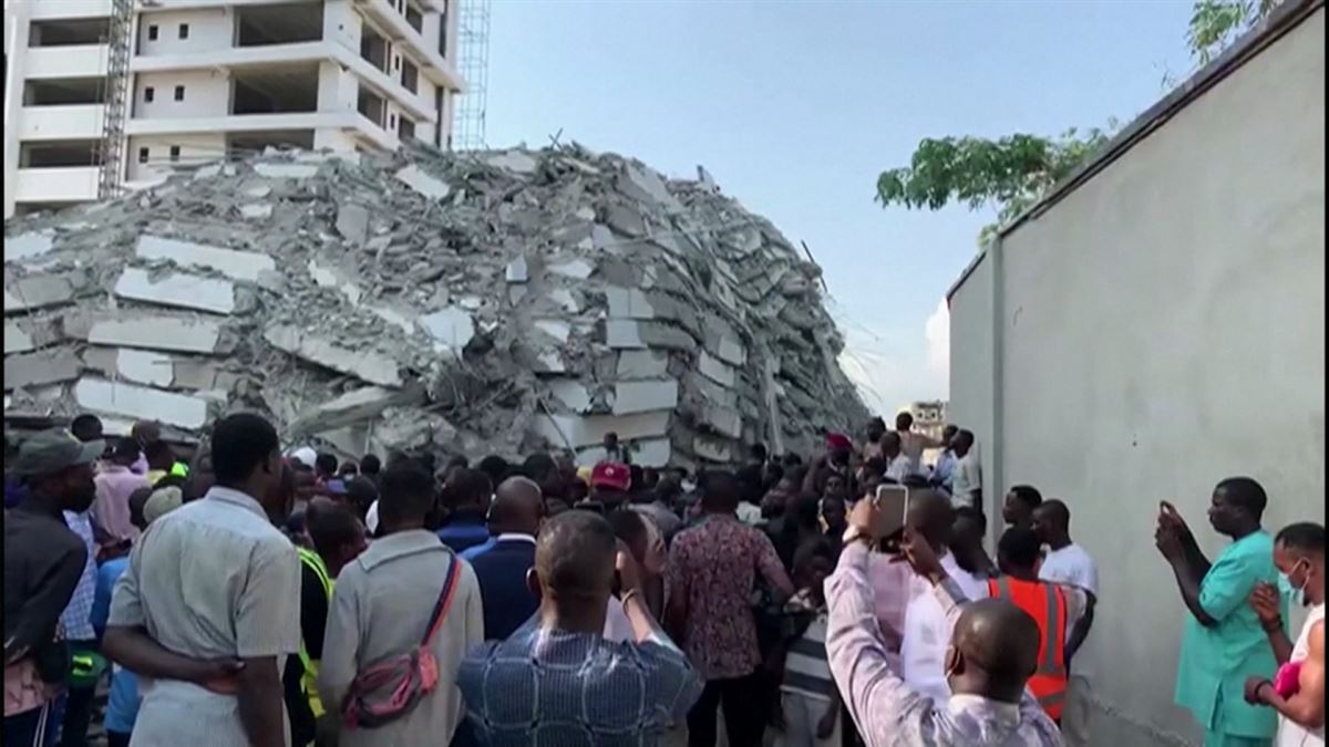 Lagosen behera etorri den eraikina.
