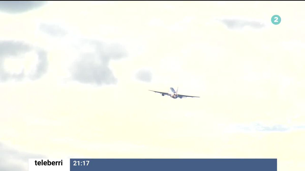 Avión. Imagen obtenida de un vídeo de EITB Media.