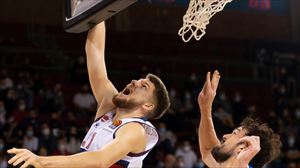 El Baskonia sufre una abultada derrota contra el Barça