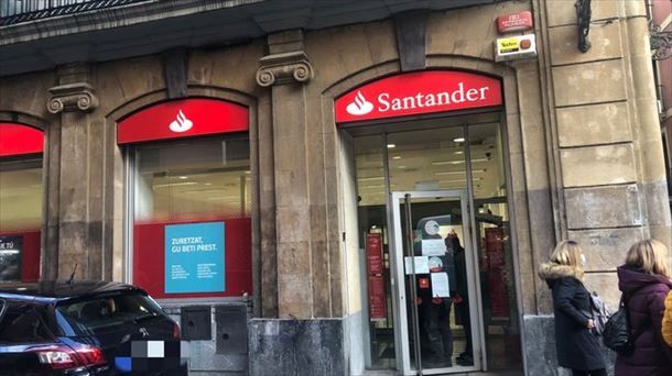 Santander banketxe bat. Artxiboko argazkia: Iker Salgado