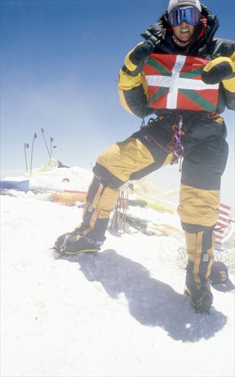 Edurne Pasaban en el Everest, en 2001.