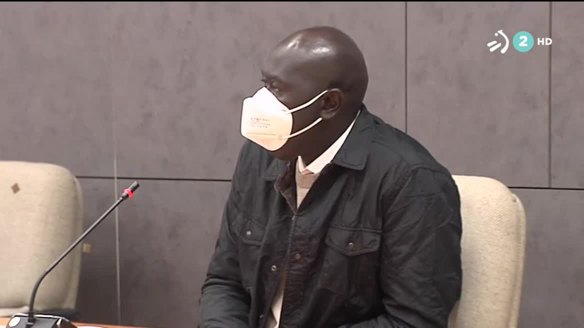 El acusado del asesinasto de Maguette Mbeugou durante el juicio. Foto EFE